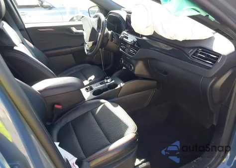 2024 Ford Escape St-Line z USA, uszkodzony, nr VIN 1FMCU0MZ4RUB05300